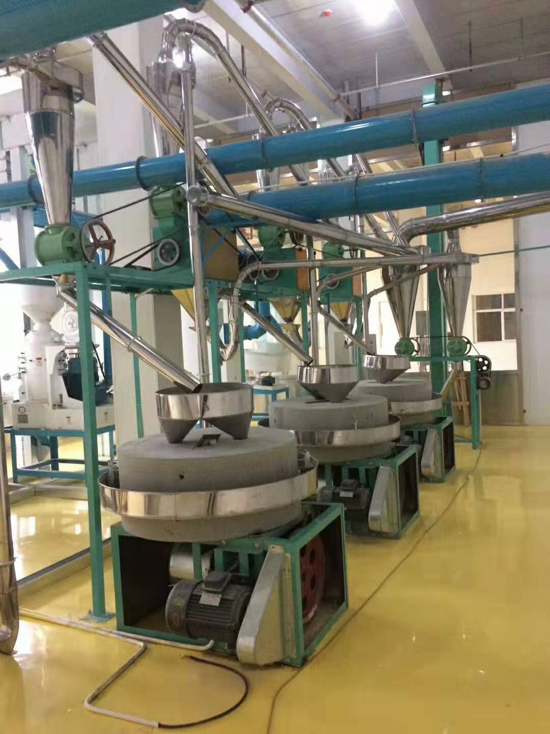 3组石磨 石磨面粉机